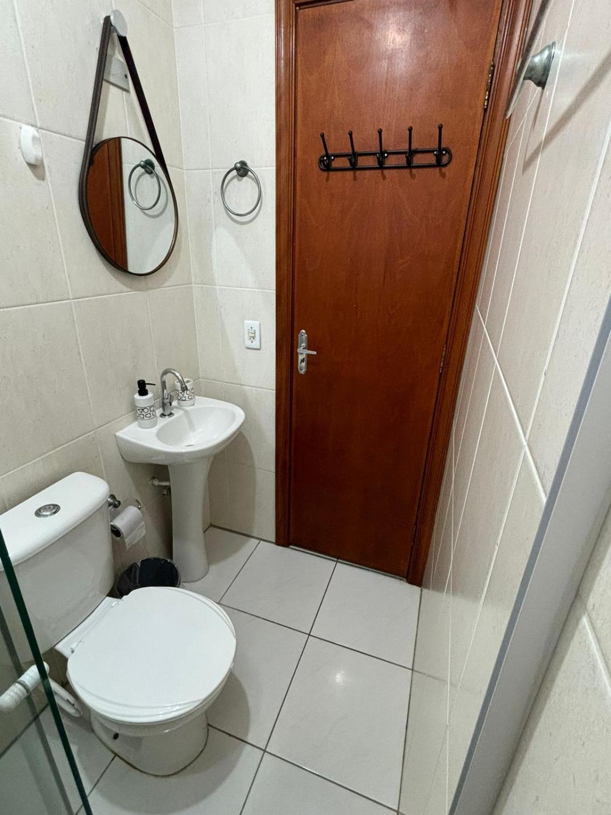 Lindo Apto 300M Praia Da Ocian E Centro - Vista Mar- Varanda Sacada - Wi-Fi 300 Mbps - Vaga De Garagem - Acomoda Ate 6 Pessoas Apartment Praia Grande  Bagian luar foto