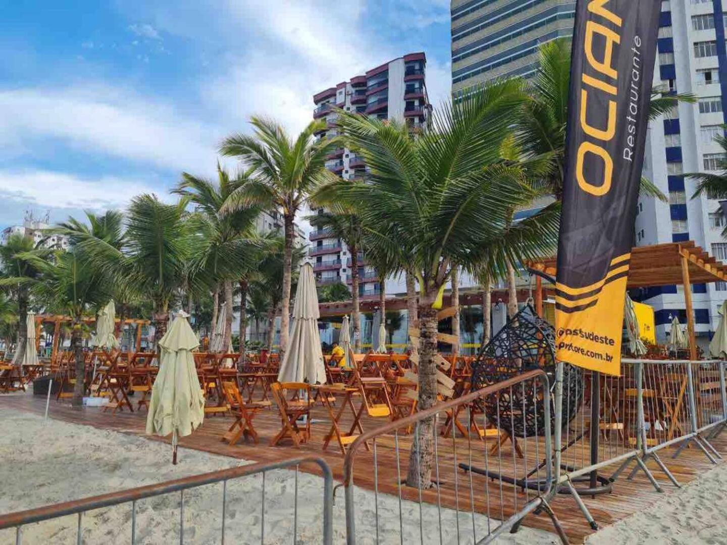 Lindo Apto 300M Praia Da Ocian E Centro - Vista Mar- Varanda Sacada - Wi-Fi 300 Mbps - Vaga De Garagem - Acomoda Ate 6 Pessoas Apartment Praia Grande  Bagian luar foto